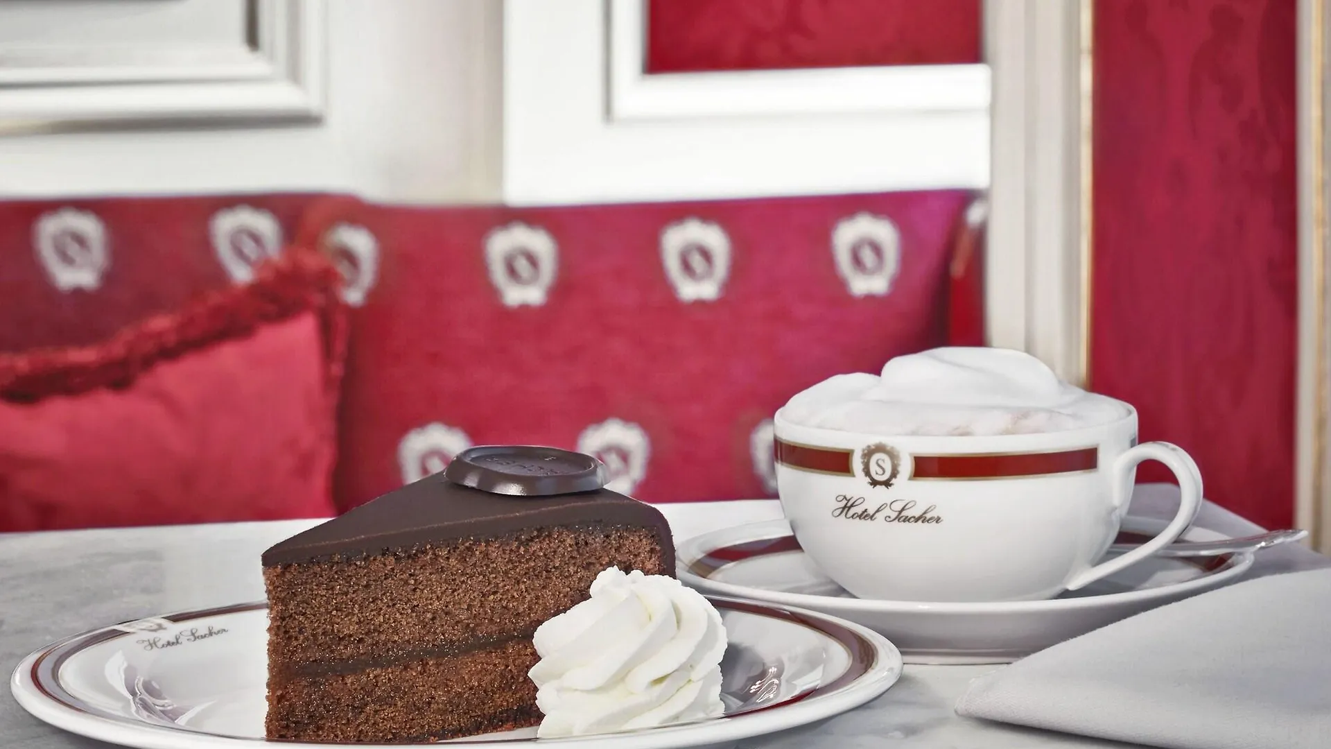 Hotel Sacher Salisburgo 5*,  Austria